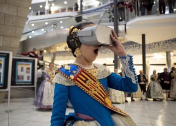 València planta la primera falla en realidad virtual