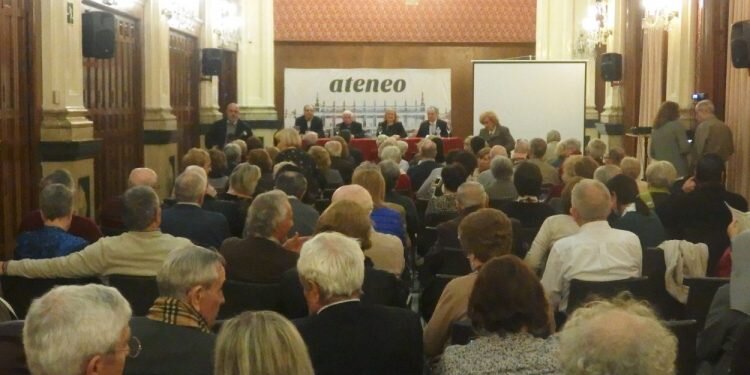 Ateneo Mercantil clausura ciclo conferencias San Vicente Ferrer