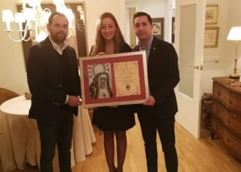 Los Granaderos del Cabanyal nombran clavariesa del 2019 a la Fallera Mayor de Valencia 2018, Rocío Gil