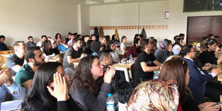 El emprendimiento de la industria 4.0 a través del aprendizaje cooperativo
