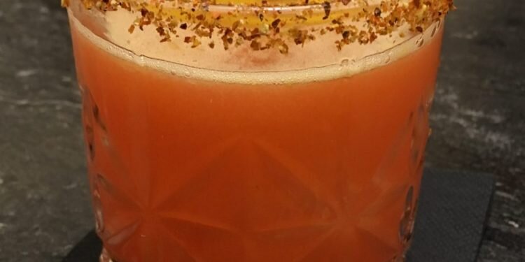 Thomas Monesi se corona ganador en el 1er Concurso de Cocteleria Mexicana