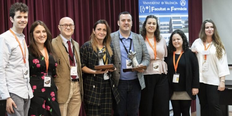 La Facultad de Farmacia de la Universitat de València ha acogido este jueves la 1ª edición de los Premios Sapiña