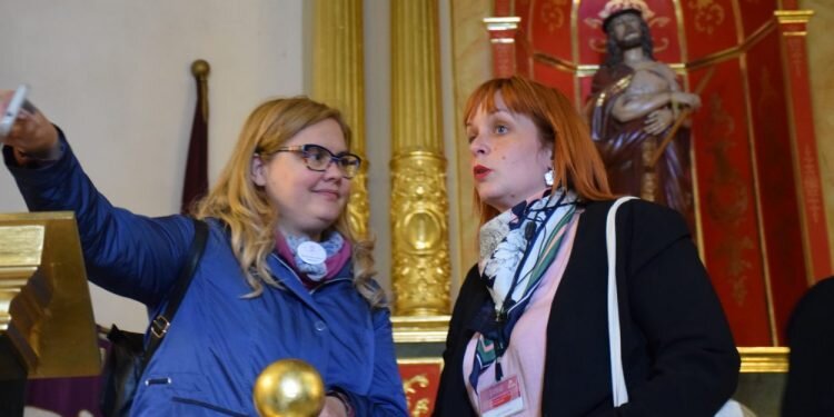 La Dra. Ana Mafé colabora en dar contenido a la ruta teatralizada de Sagunto sobre el Santo Grial