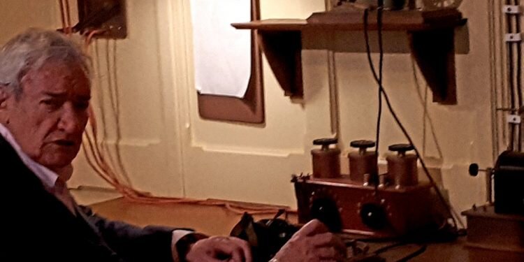 Luis del Olmo “protagonista” al transmitir desde la Cabina Marconi del Titanic