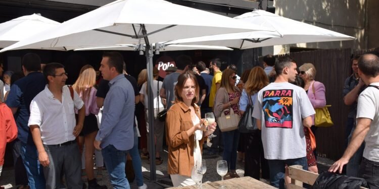 “Sangre de Horchata”, el homenaje de Fartons Polo y Paco Roca al pueblo de Alboraya