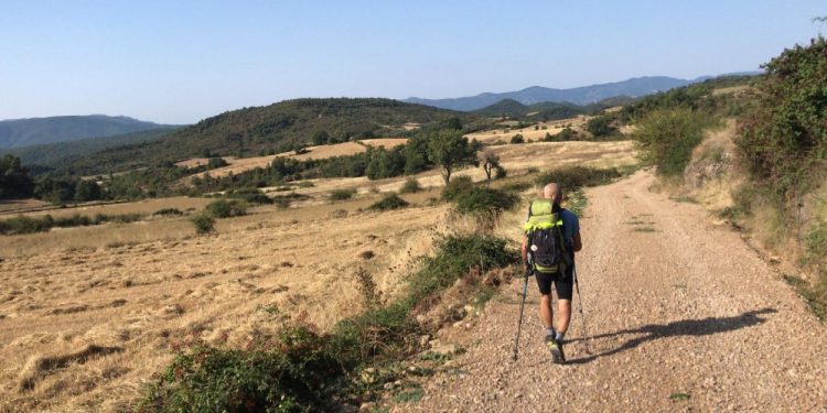 Primer peregrino internacional que realiza el camino del Santo Grial andando