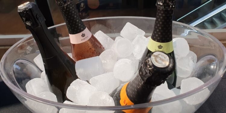 El cava de Requena grita “gracias Valencia”