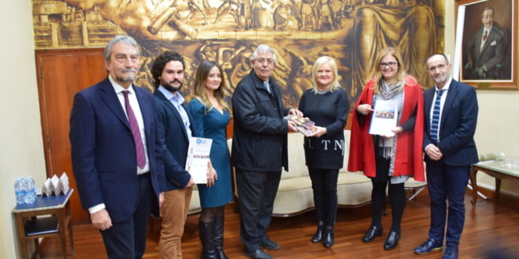 Presentación del consorcio europeo del Camino del Santo Grial en el Ateneo de Valencia