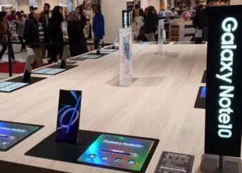 El Corte Inglés y Samsung abren en el centro de Valencia una tienda con las experiencias tecnológicas más innovadoras
