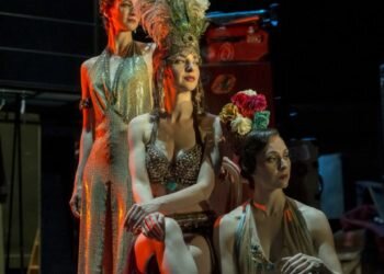 La Serranía y el Alto Palancia asisten a una representación de “Tórtola”