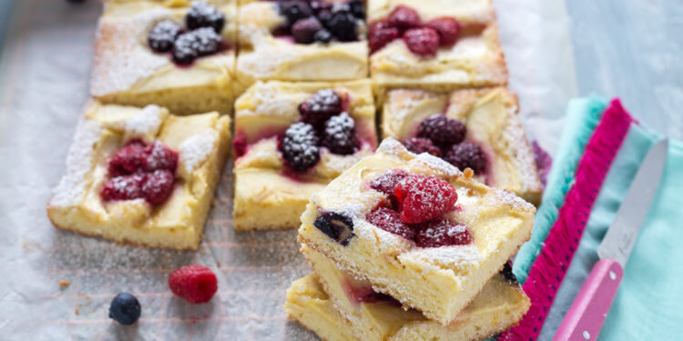 Receta Tarta de manzana y frutas del bosque
