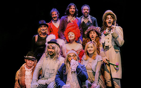 Estreno de Alicia en Wonderland, el regreso, una versión actualizada del éxito de Sala Russafa para celebrar su quinto cumpleaños