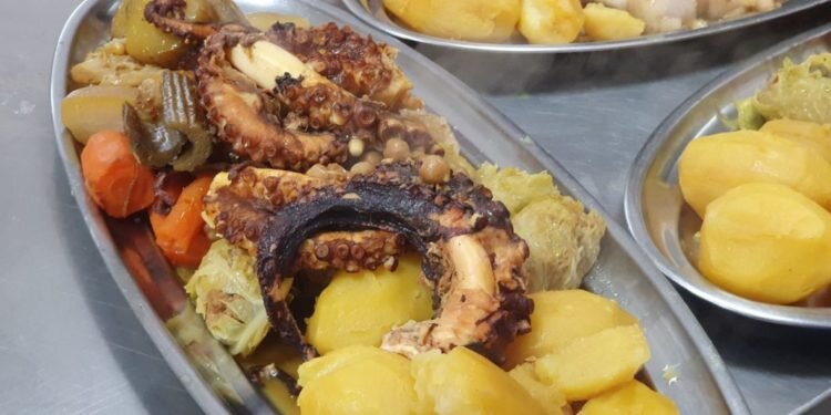 Cuina valenciana y pulpo en el Tresmall