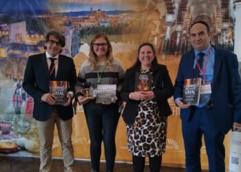 La Dra. Mafé presenta en Córdoba el relato artístico del Santo Grial