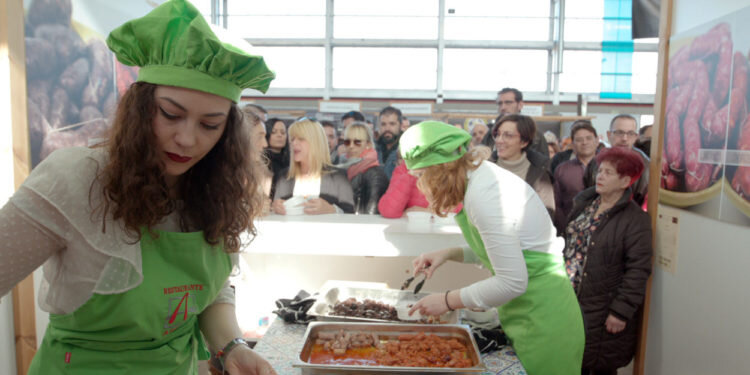 Requena ha clausurado este domingo la que ha sido una de las Muestras del Embutido