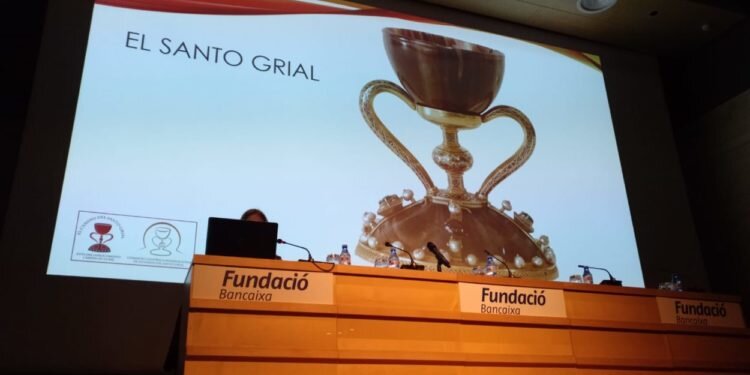 La Dra. Ana Mafé presenta su libro en el casa de cultura Capellán Pallarés de Sagunto