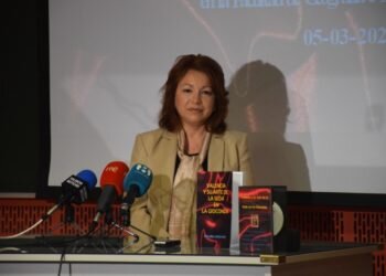 La Gioconda viste seda valenciana según un estudio de la escritora Dolores García