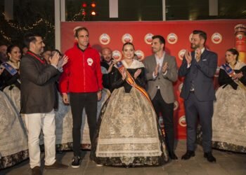 Amstel consigue reunir a más de 120.000 personas en la mascletà más sostenible hecha hasta ahora en la ciudad de València 