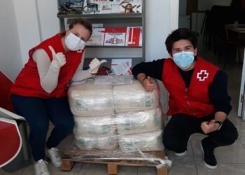El chef Rafa Soler organiza una donación de productos de primera necesidad en la Marina Alta