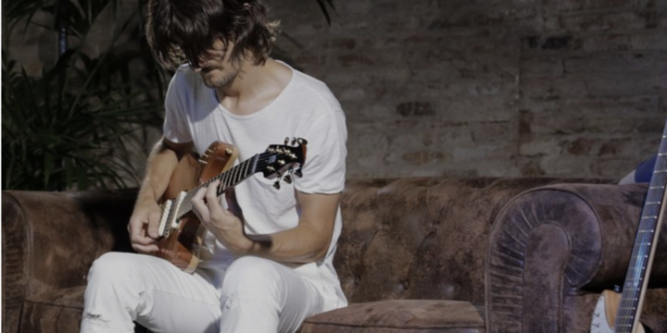 El valenciano Borja Catanesi es nombrado el mejor músico callejero