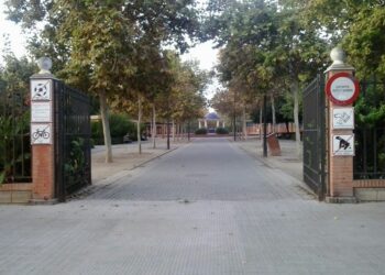 Los parques y jardines de la ciudad amplían el horario para que la ciudadanía pueda disfrutarlos más tiempo