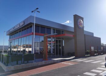 BURGER KING® España apuesta por el crecimiento en la Comunidad Valenciana e inaugura un nuevo establecimiento en Alicante