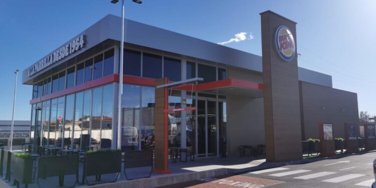 BURGER KING® España apuesta por el crecimiento en la Comunidad Valenciana e inaugura un nuevo establecimiento en Alicante