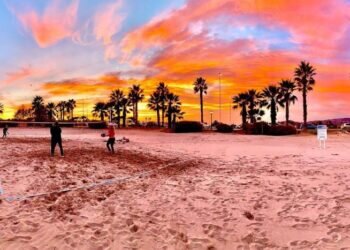 La playa de Castellón se impone como uno de los espacios favoritos para los encuentros navideños