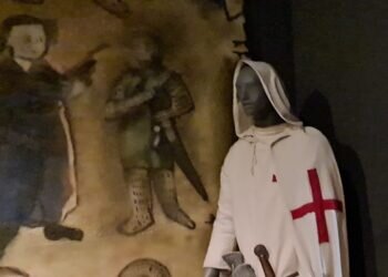 El Ayuntamiento de Valencia colabora con la Asociación Cultural El Camino del Santo Grial en la apertura de Aula Grial en Año Jubilar