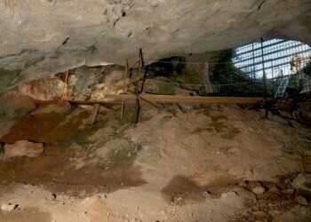 El Consell declara BIC los yacimientos arqueológicos de las cuevas del Tossal de la Font y de Matutano de Vilafamé