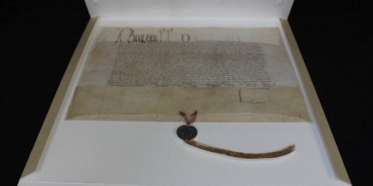 El IVCR+i restaura una bula papal de 1477 del monasterio de Santo Espíritu de Gilet