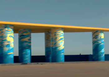 Alboraya presenta su renovado Mirador de La Patacona con el vecino y artista internacional Patricio Forrester