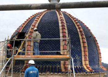 La demolición de la parte más dañada de la cúpula de Nuestra Señora de Sales de Sueca saca a la luz “deficiencias más graves”