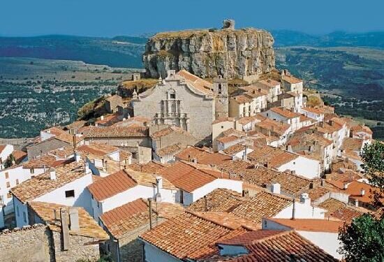 Ares del Maestrat, el altar de los maestres.