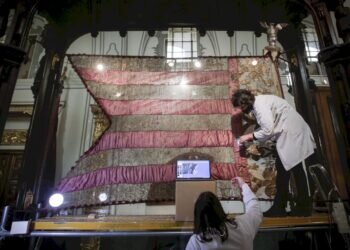 Expertos en inteligencia artifical diseñan un telar virtual de la Real Senyera original de 1545