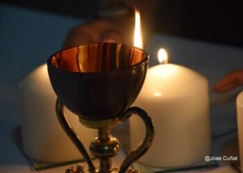 EL SECRETO ALQUÍMICO DEL SANTO CÁLIZ