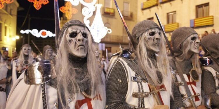 Turisme Comunitat Valenciana declara los Moros y Cristianos de Elche como Fiesta de Interés Turístico Autonómico