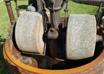 La maquinaria de la chocolatería Valero de Burjassot se está deteriorando