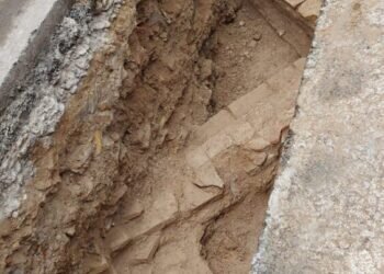 Salen a la luz restos de casas de los siglos XVI al XIX durante las obras del Mercado Central de Valencia