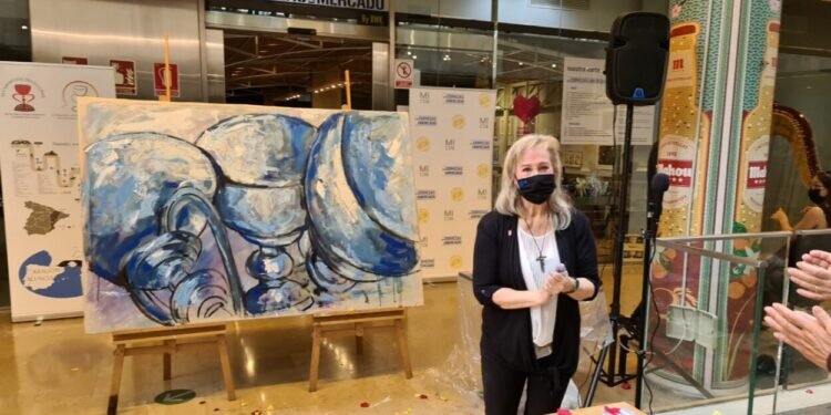 Primera performance sobre el Santo Grial en Valencia realizada por la artista multi nivel la Dra. María Gómez