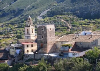 La Torre de Almudaina celebra el decimosegundo aniversario de su apertura al público con una jornada de puertas abiertas