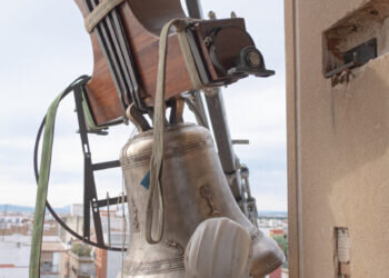 Completan la recuperación de las cinco campanas de la parroquia de San Jorge de Paiporta