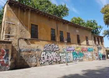 El Ayuntamiento comienza trabajos de mantenimiento de la Alquería de Gaspar Bono para evitar su deterioro