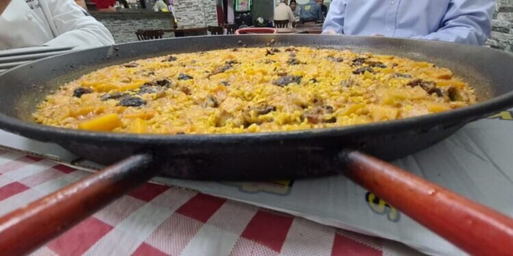 Receta de la paella de anguila y calabaza