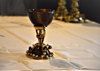 Dra. Ana Mafé: ¿Es un objeto el Santo Grial?