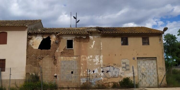 El Ayuntamiento inicia los trabajos para preservar la Alquería Coca en el pueblo de la Torre