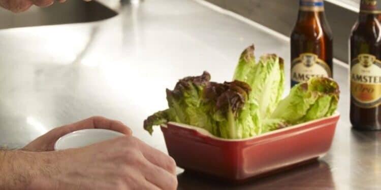 Amstel y Ricard Camarena presentan una propuesta de ‘cocina integral’ para enfocar estas fiestas de manera sabrosa, saludable y sostenible