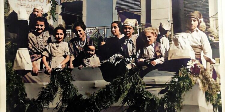 Cabalgata Infantil fallas de Valencia