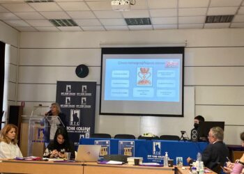 Montserrat Amorós, presidenta de la Universidad de la 3ª Edad del Alto Palancia internacionaliza el Camino del Santo Grial en Grecia