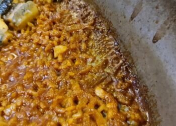 Receta del Arroz «allipebrat» de anguilas del senyoret en paella